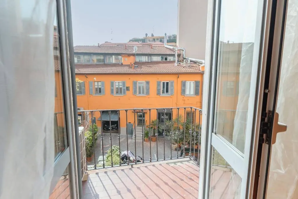 Loft Sterlizia, By R Collection Apartment Milano 0*,  Italia